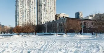 Дніпро повертається до звичайного вигляду: знято новорічну ілюмінацію з Успенської площі
