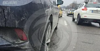 Затор у Дніпрі через ДТП та пошкоджені транспортні засоби