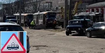 У Дніпрі трамвай зійшов з рейок: відновлення руху