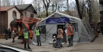 Наслідки дронової атаки в Дніпрі: куди звертатися постраждалим