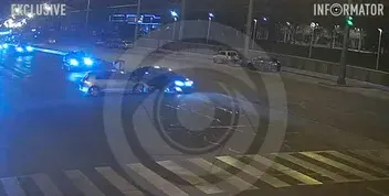 ДТП у Дніпрі: зіткнення автомобілів біля скверу Хільського