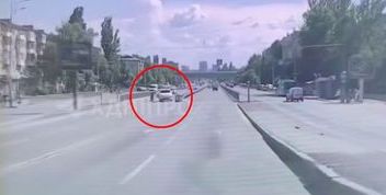ДТП у Дніпрі: Літню Жінку Збила Машина на Проспекті Слобожанському